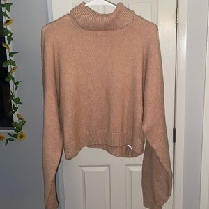 Hollister Cropped Sweater